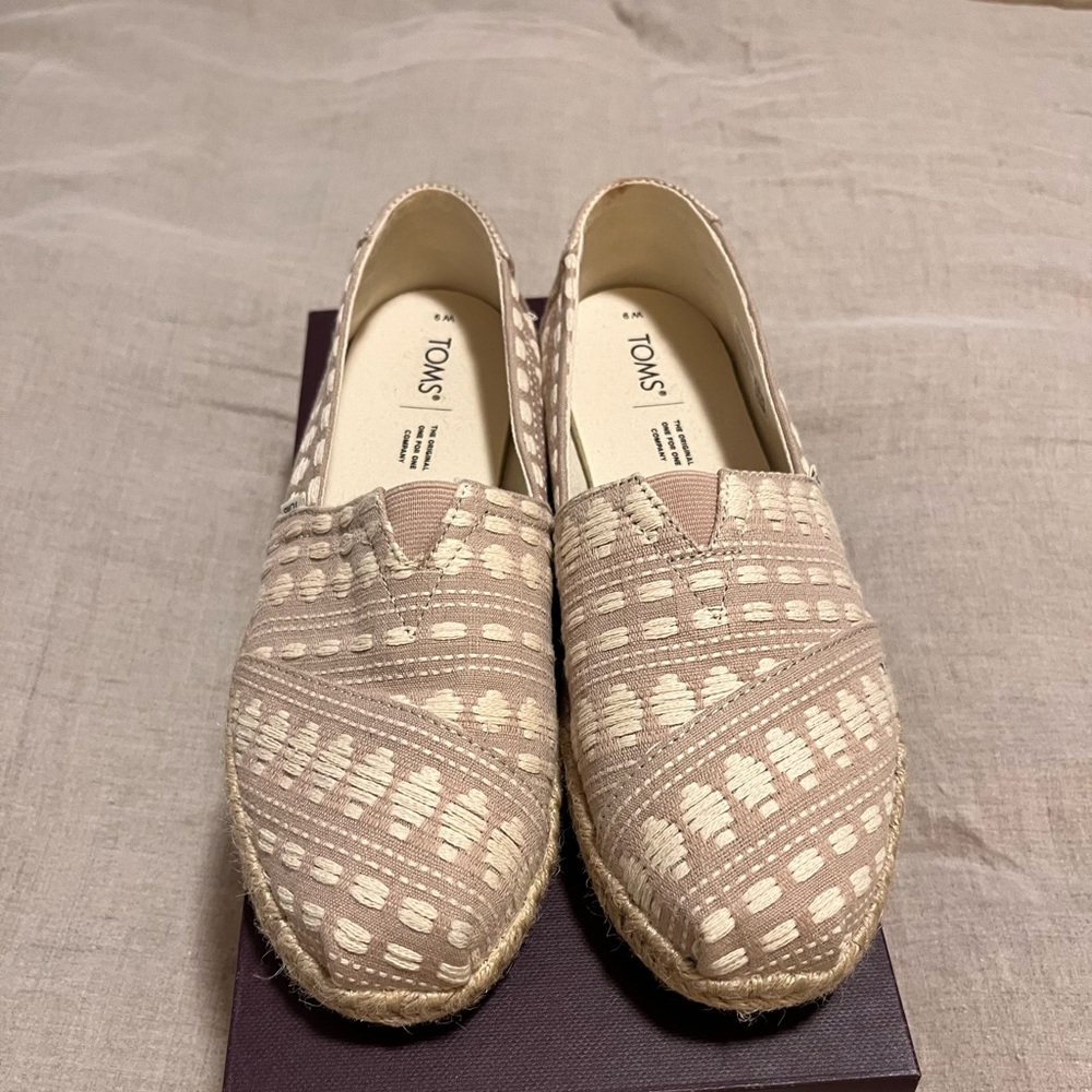 TOMS Alpargata Espadrille Size 9